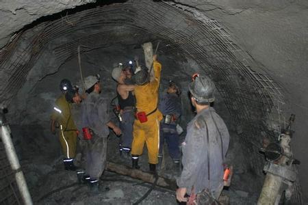 乌鲁木齐工程爆破中的危险因素分析以及应对工程爆破危险的措施